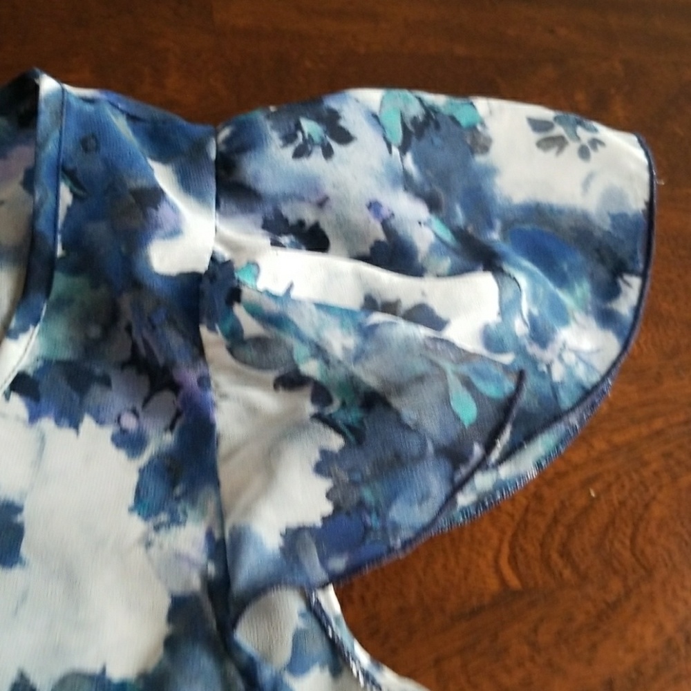 Loft Ruffled Blue Floral Blouse - Picture 3 of 4